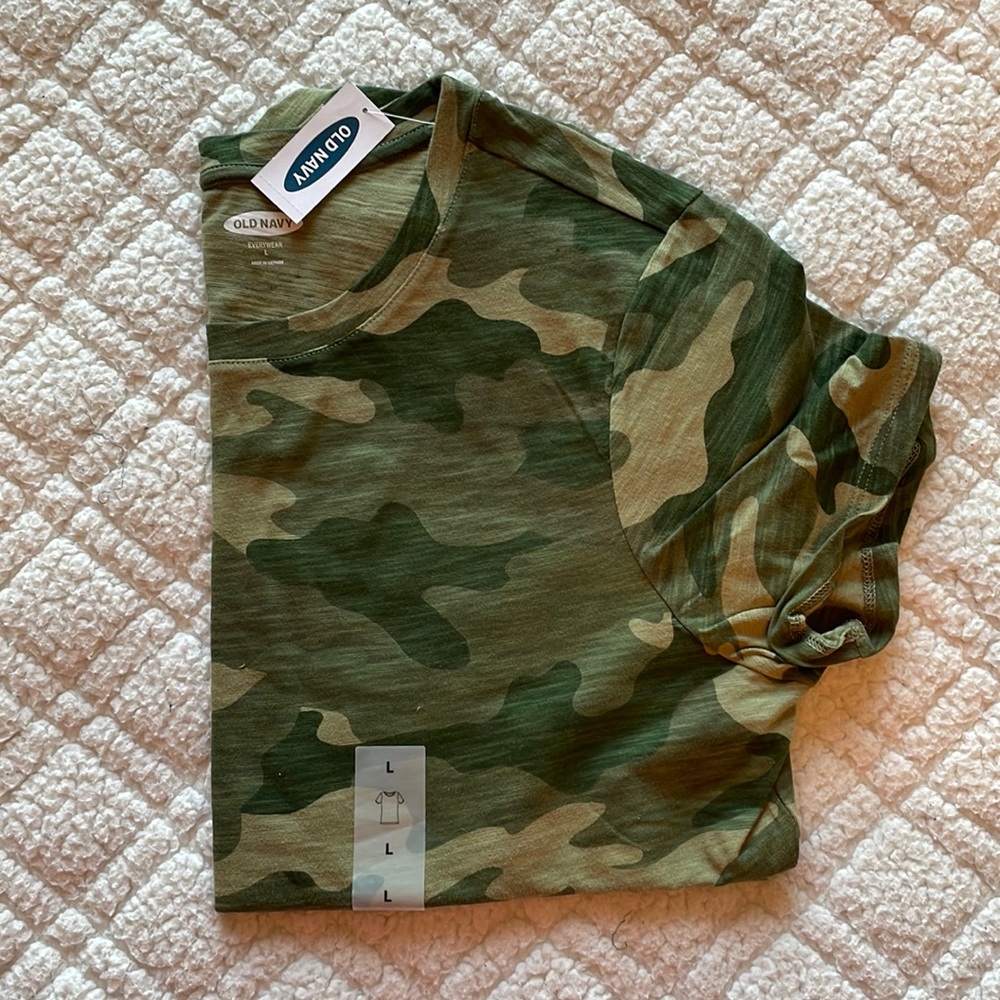 Old Navy Tee